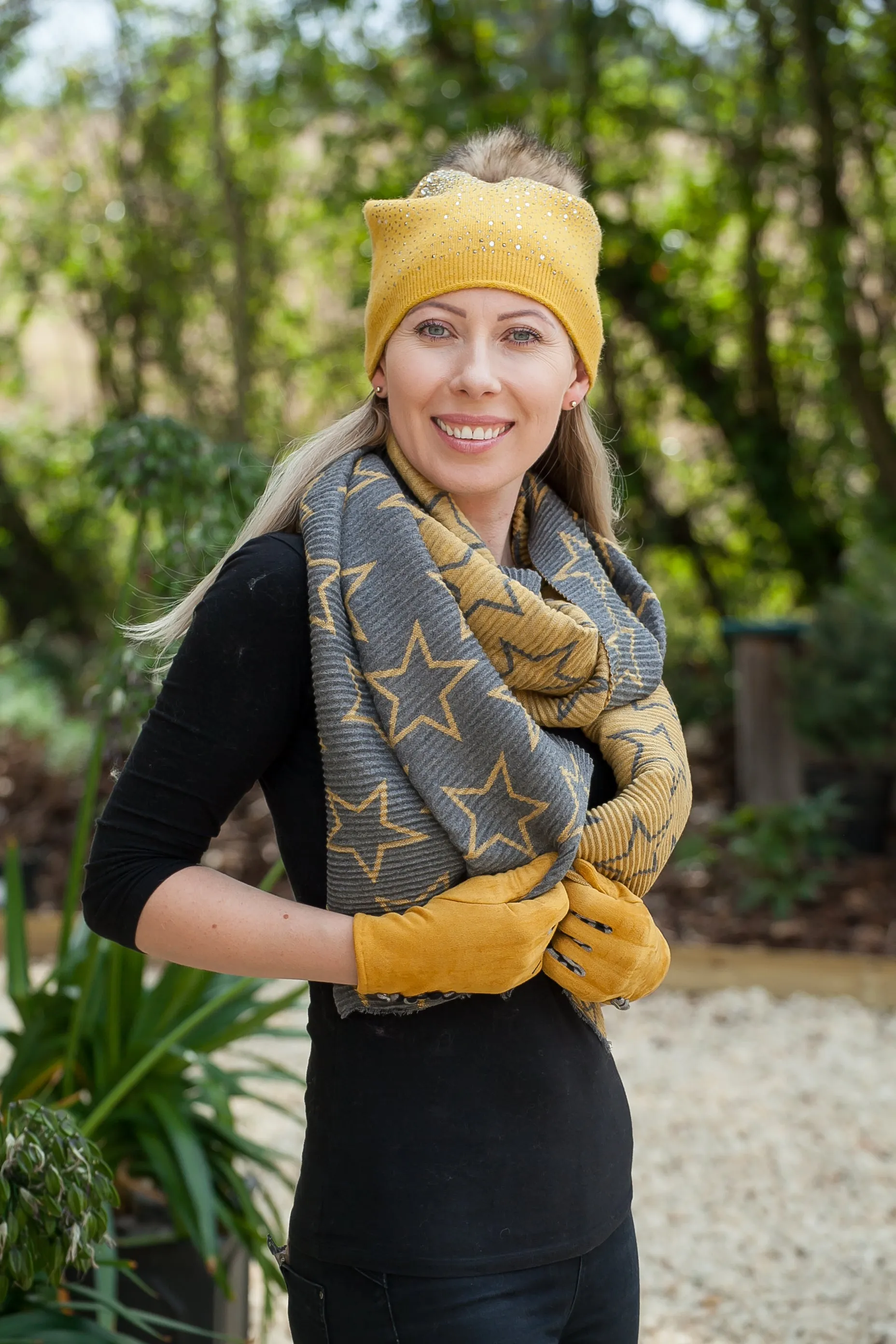 Alicia Reversible Star Print Ribbed Viscose Scarf - (RMD1905001)