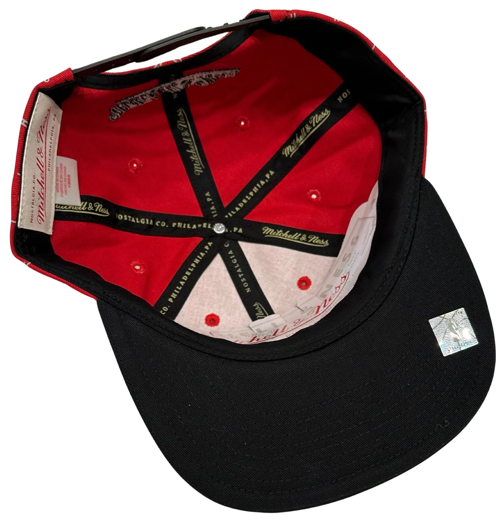 *Chicago Bulls* ~Deadstock fit~ (Soft Shell) snapback hats by Mitchell & Ness