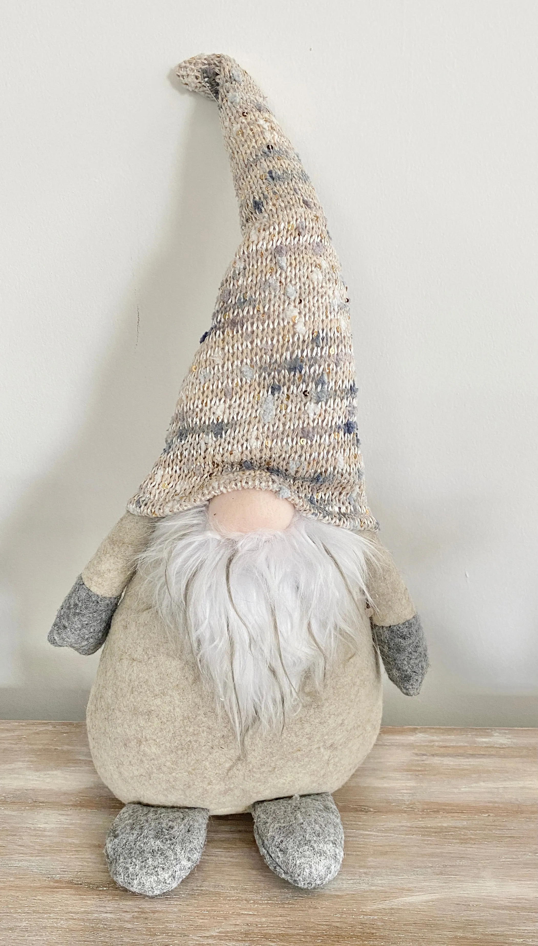 Large Nordic Beige  Sitting Santa Gonk